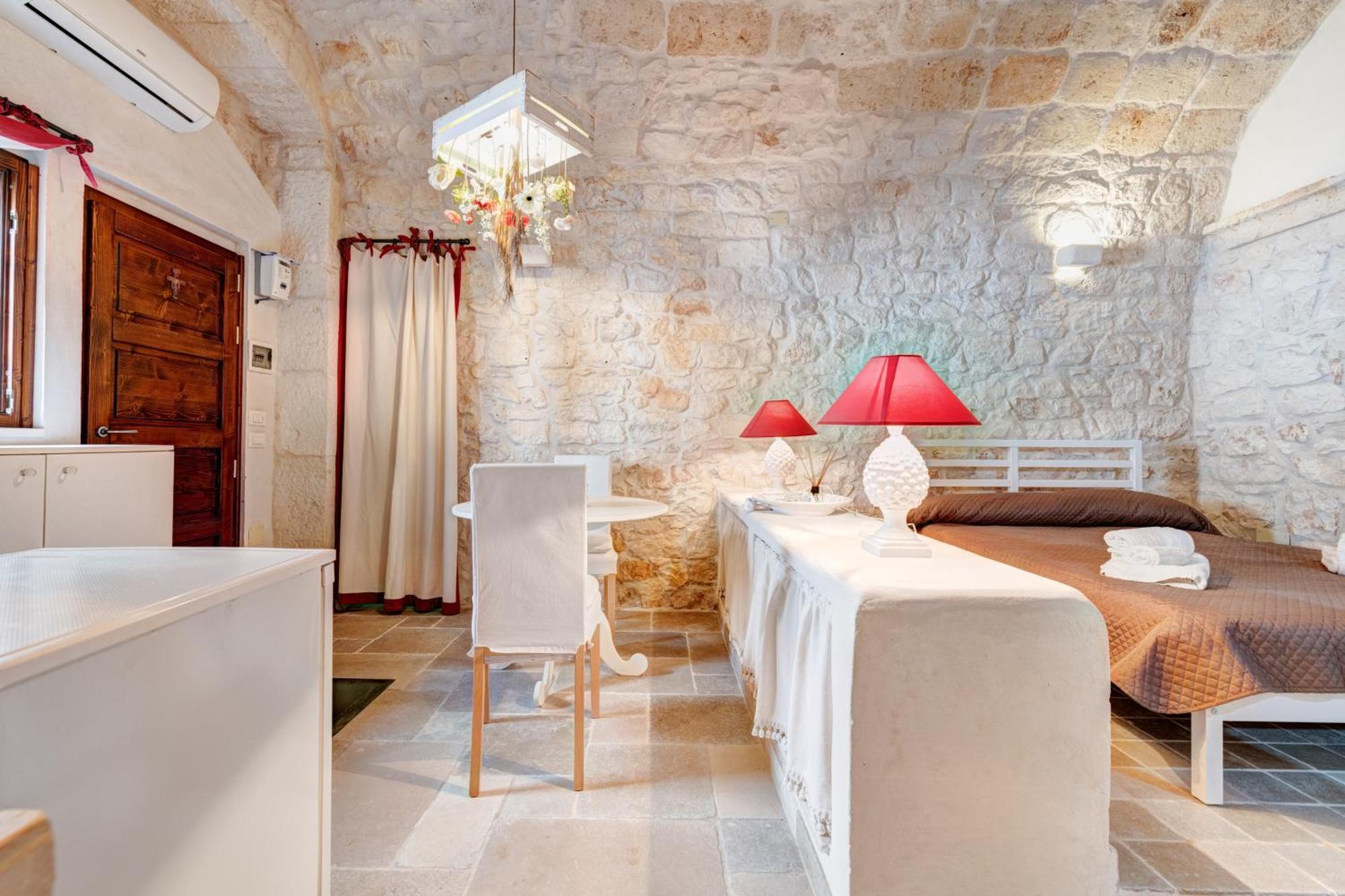 Le Bianche Suites Ostuni Exterior foto